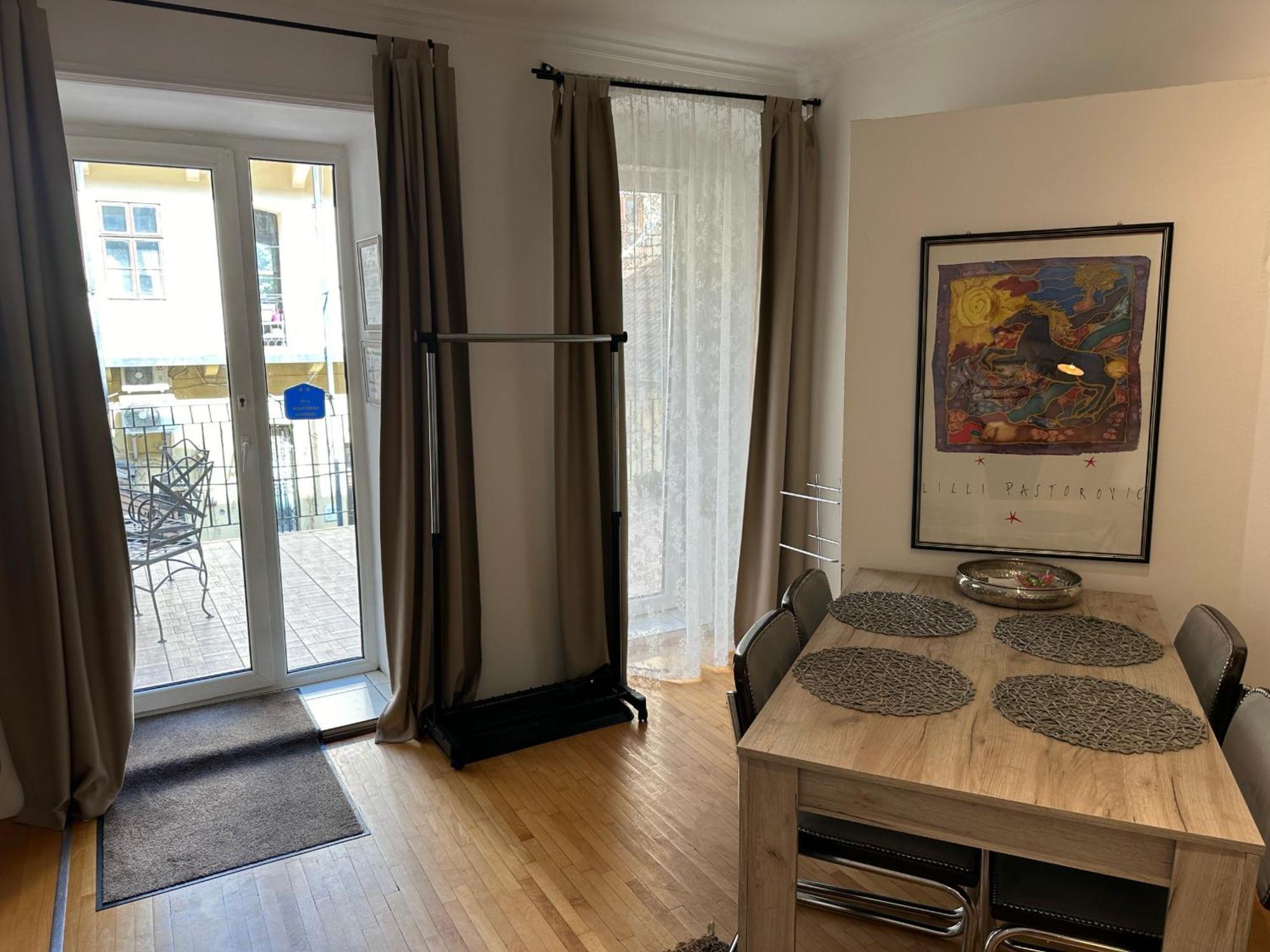 Apartmani Maximus Subotica Eksteriør billede