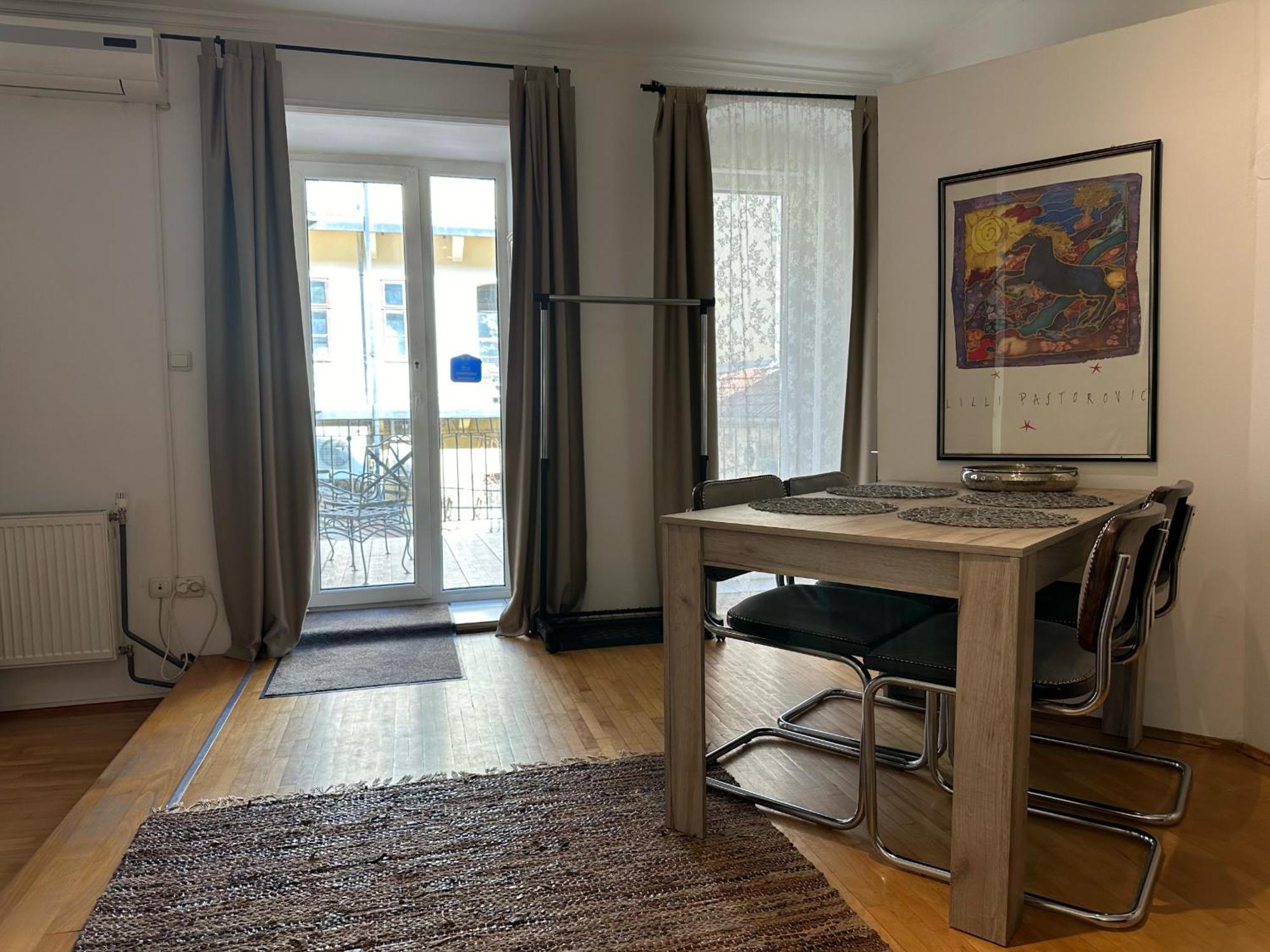 Apartmani Maximus Subotica Eksteriør billede